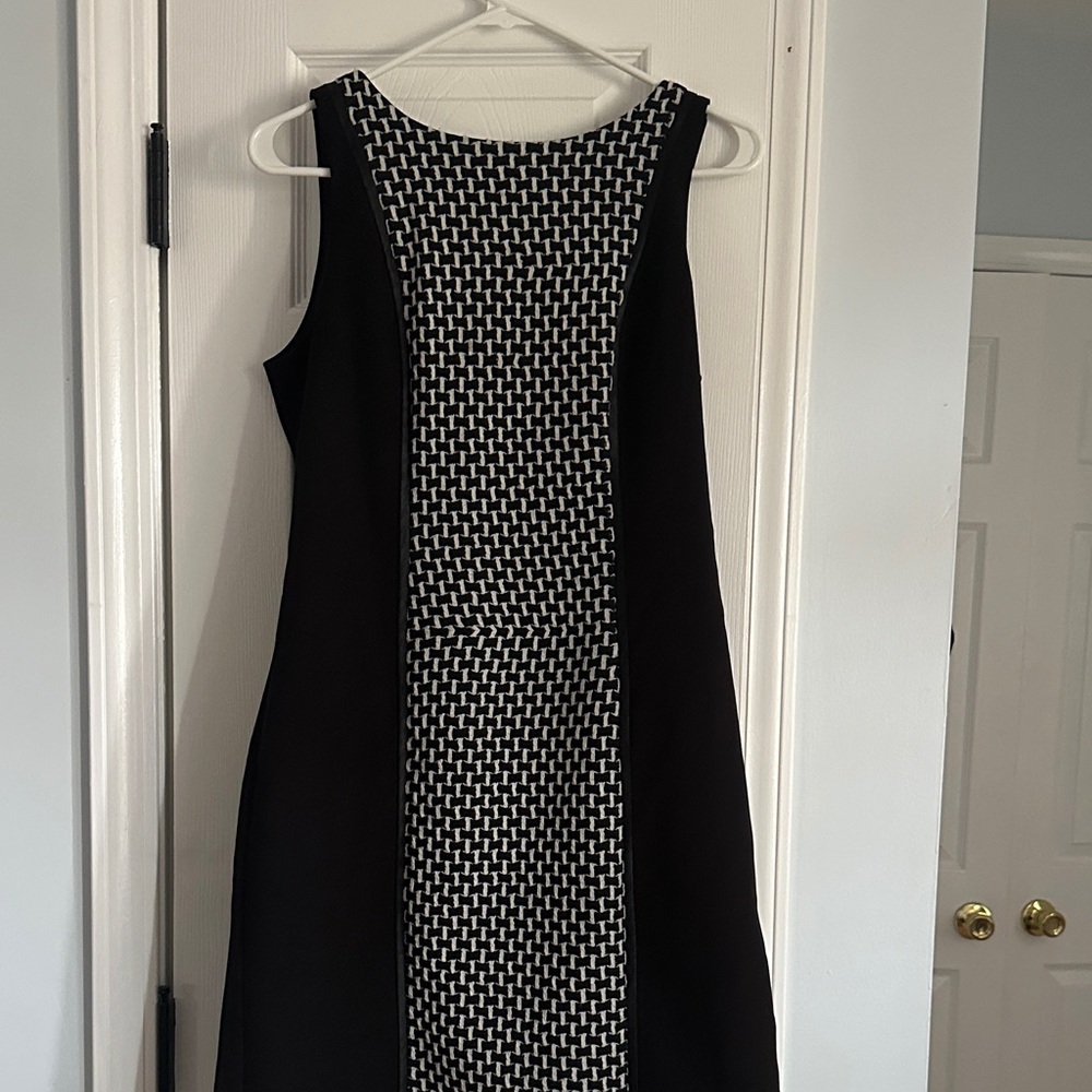 Chic Black and White Asymmetrical Dress